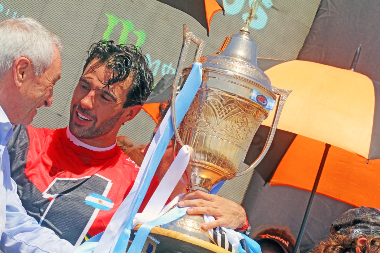 Urcera campeón del Turismo Carretera: WhatsApp Image 2022-12-11 at 15.56.07.jpeg